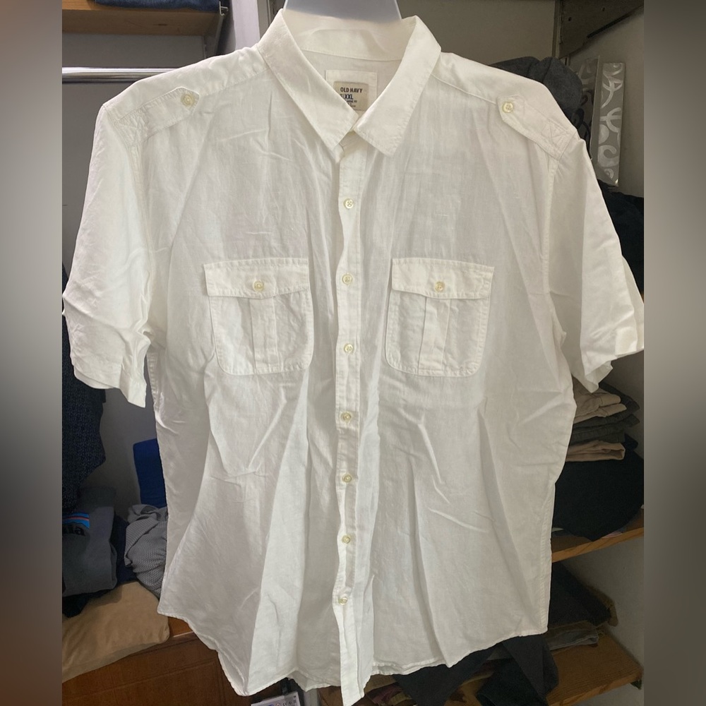 Old Navy white button down. Size XXL.